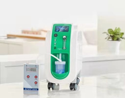 Medische Draagbare die Zuurstofconcentrator 3L in de ziekenhuizen en huizen wordt gebruikt